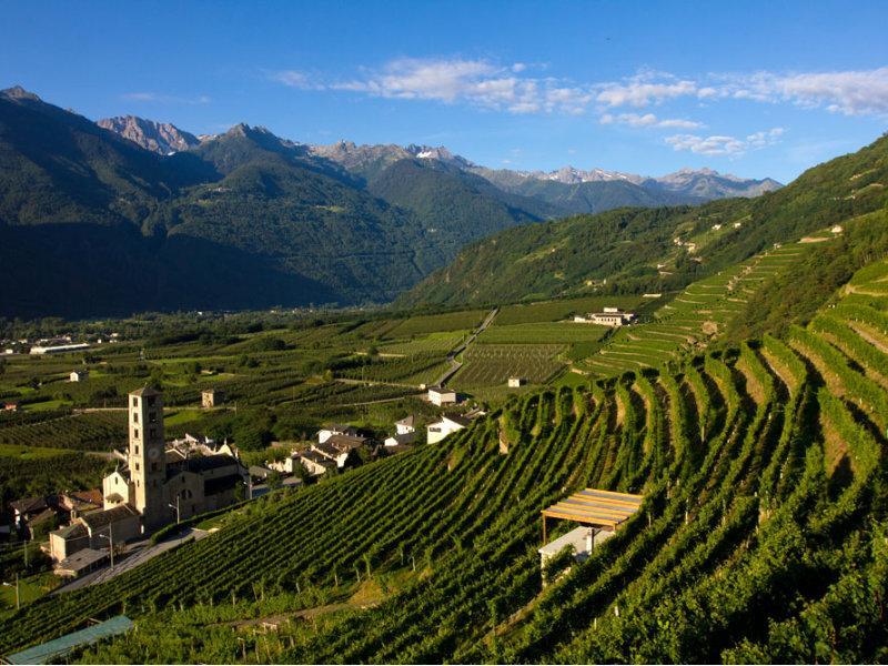 BLOG_Vineyard-church-blue-sky