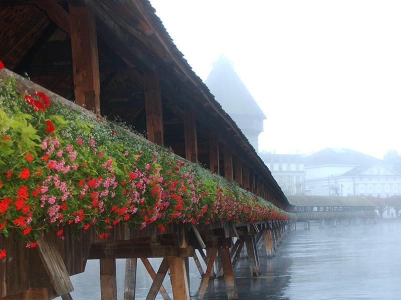 BLOG_Week_market_Kappelenbruecke-Lucerne