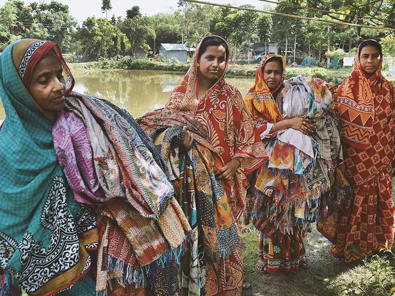 Frauen-mit-Stoff_fair trade